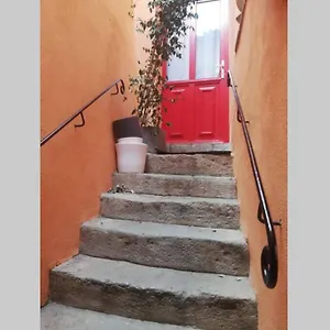 Le Petit Nid Appartement LʼIsle-sur-la-Sorgue